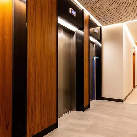 Golden Apartments Warsaw - Luxury Building With Terrace On The Roof - Sienna Str Exterior photo