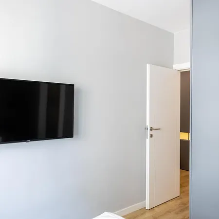 Golden Apartments Warsaw - Luxury Building With Terrace On The Roof - Sienna Str Exterior photo