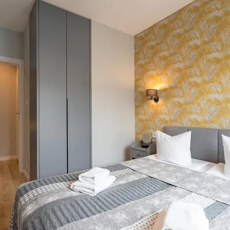 Golden Apartments Warsaw - Luxury Building With Terrace On The Roof - Sienna Str Exterior photo